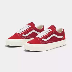 NWB Vans Old Skool Shoes Size 7.5